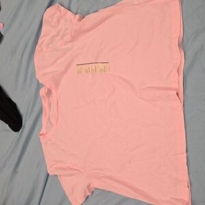 ❤️10/$20 New light pink universal thread shirt